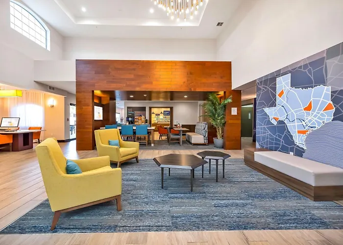 Holiday Inn Express Palestine By Ihg