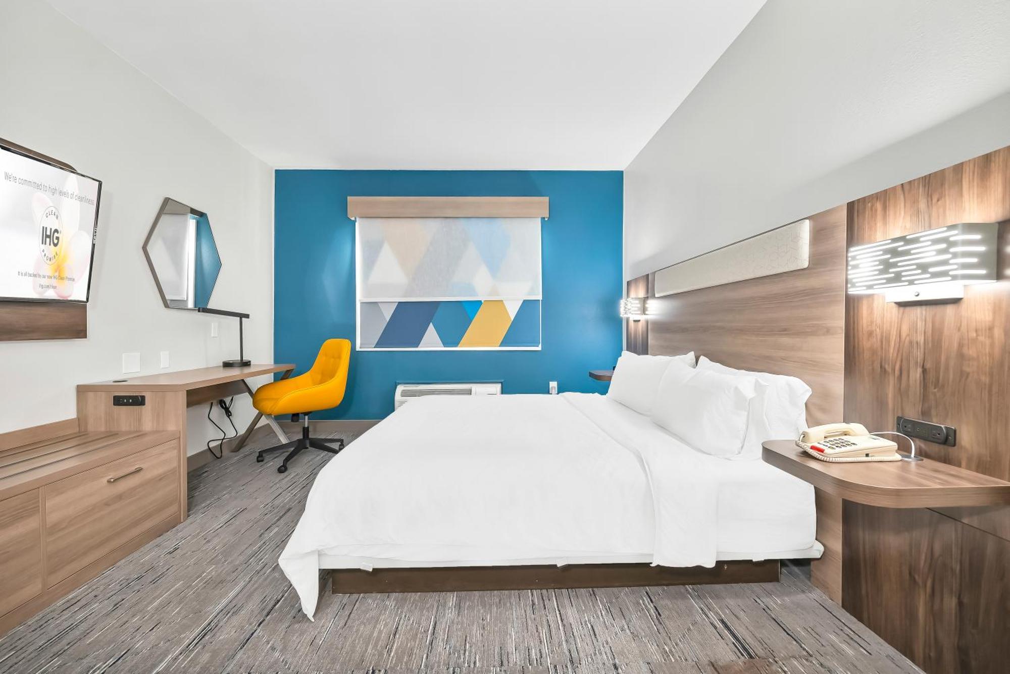 Express By Ihg 3*